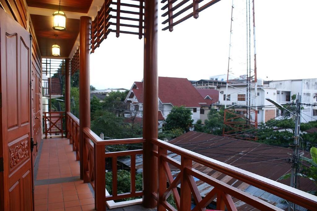 Avilla Phasouk Hotel Wientian Zewnętrze zdjęcie