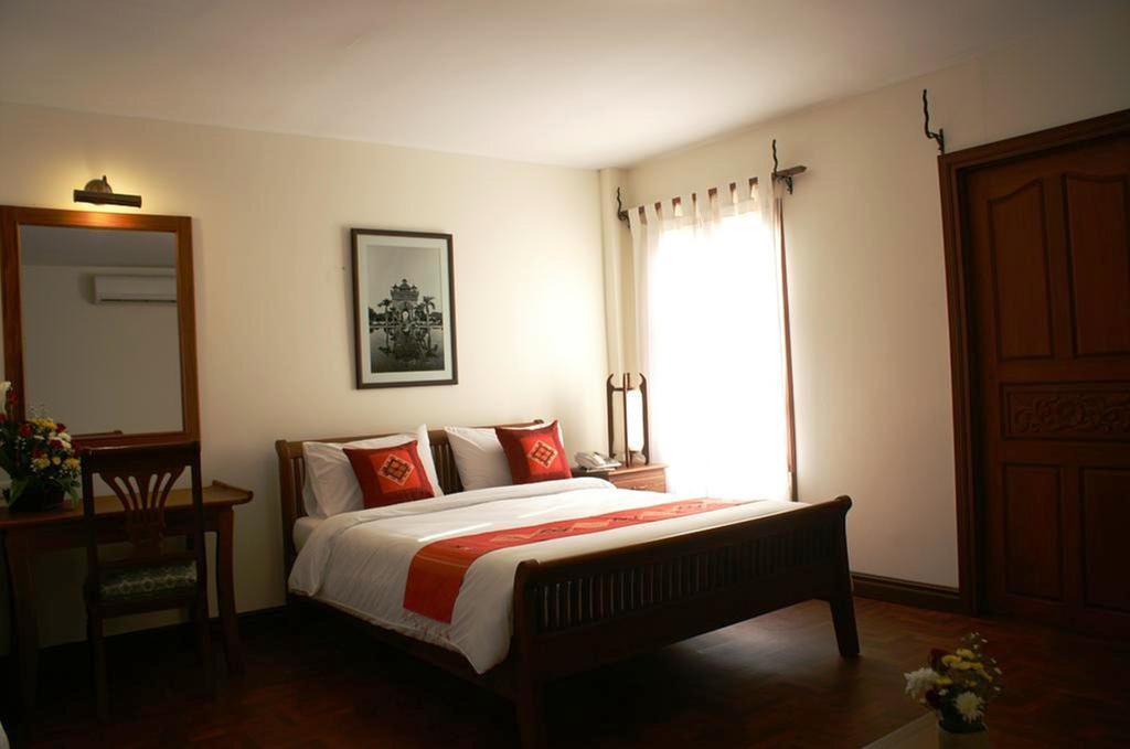 Avilla Phasouk Hotel Wientian Zewnętrze zdjęcie